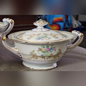 Janice Sugar Bowl & Lid by Noritake